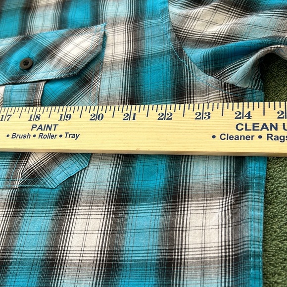 Irreverent XL Men’s Short Sleeve Button Down Shirt 2 Front Pockets - Picture 8 of 11